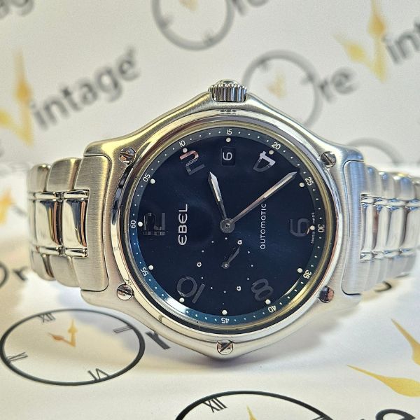 Ebel 331 derivato del sottilissimo movimento Girard Perregaux 3100 montato sul Laureato e utilizzato anche da Vacheron Costantin