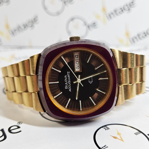 BULOVA ACCUQUARTZ ANNI 70
