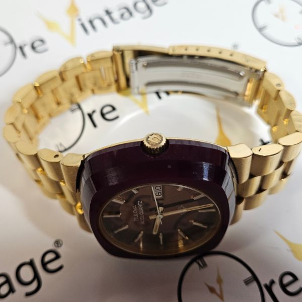 BULOVA ACCUQUARTZ ANNI 70