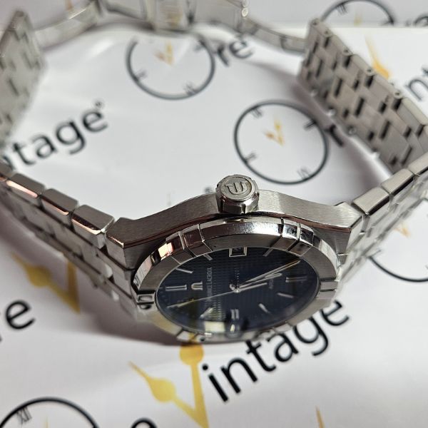 MAURICE LACROIX AIKON AI6007-SS002-630-1