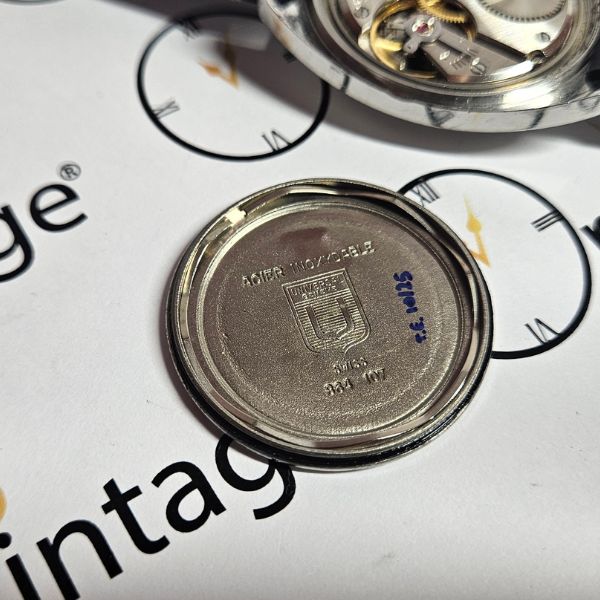 UNIVERSAL GENEVE fs 864 107